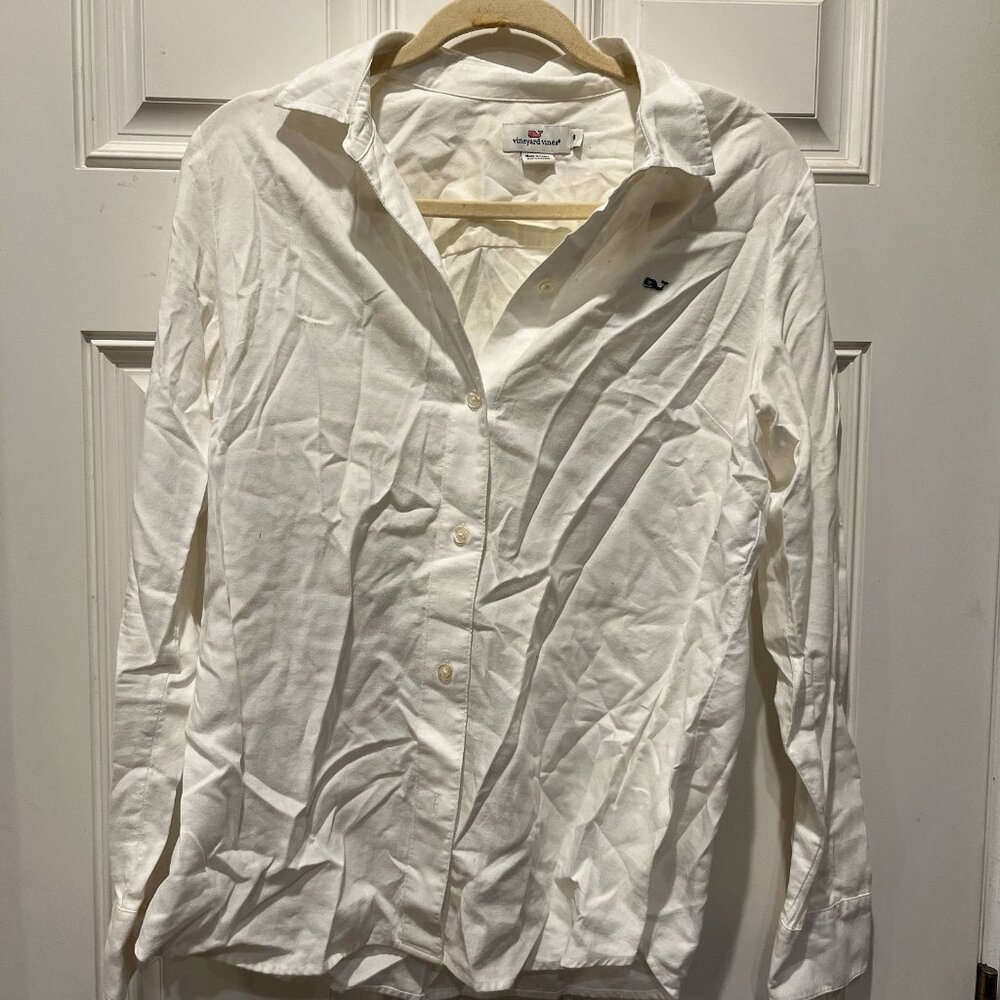 Vineyard Vines button up blouse white